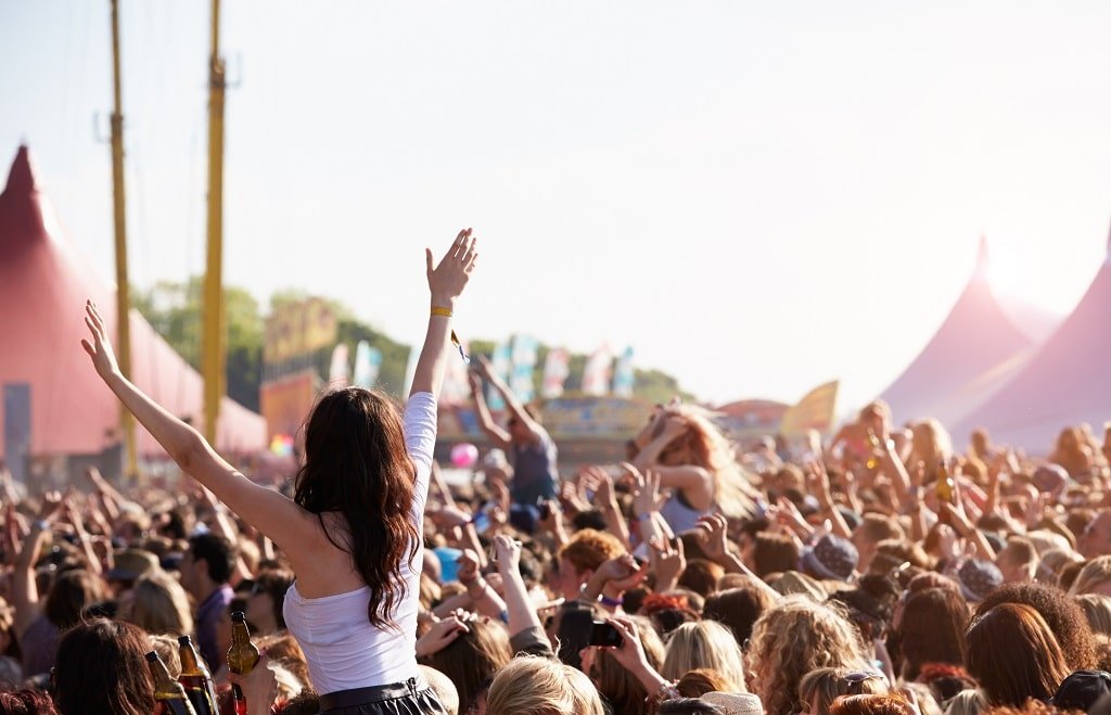 Best Ways to Attend Music Festivals